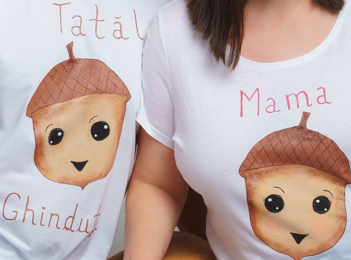 Tricou pictat manual